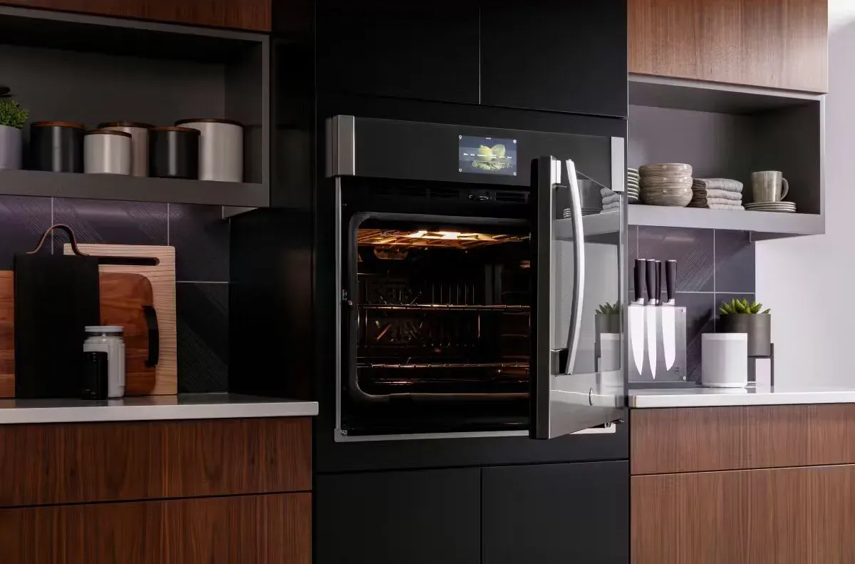 Appliances on display at 1 Stop Appliance Outlet