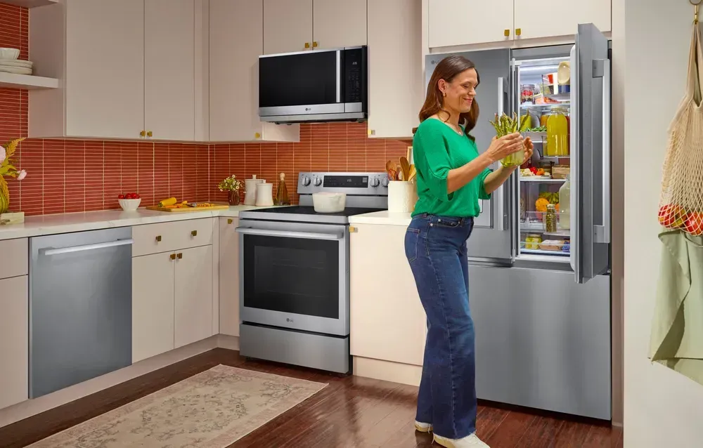 slide background kitchen lifestyle image