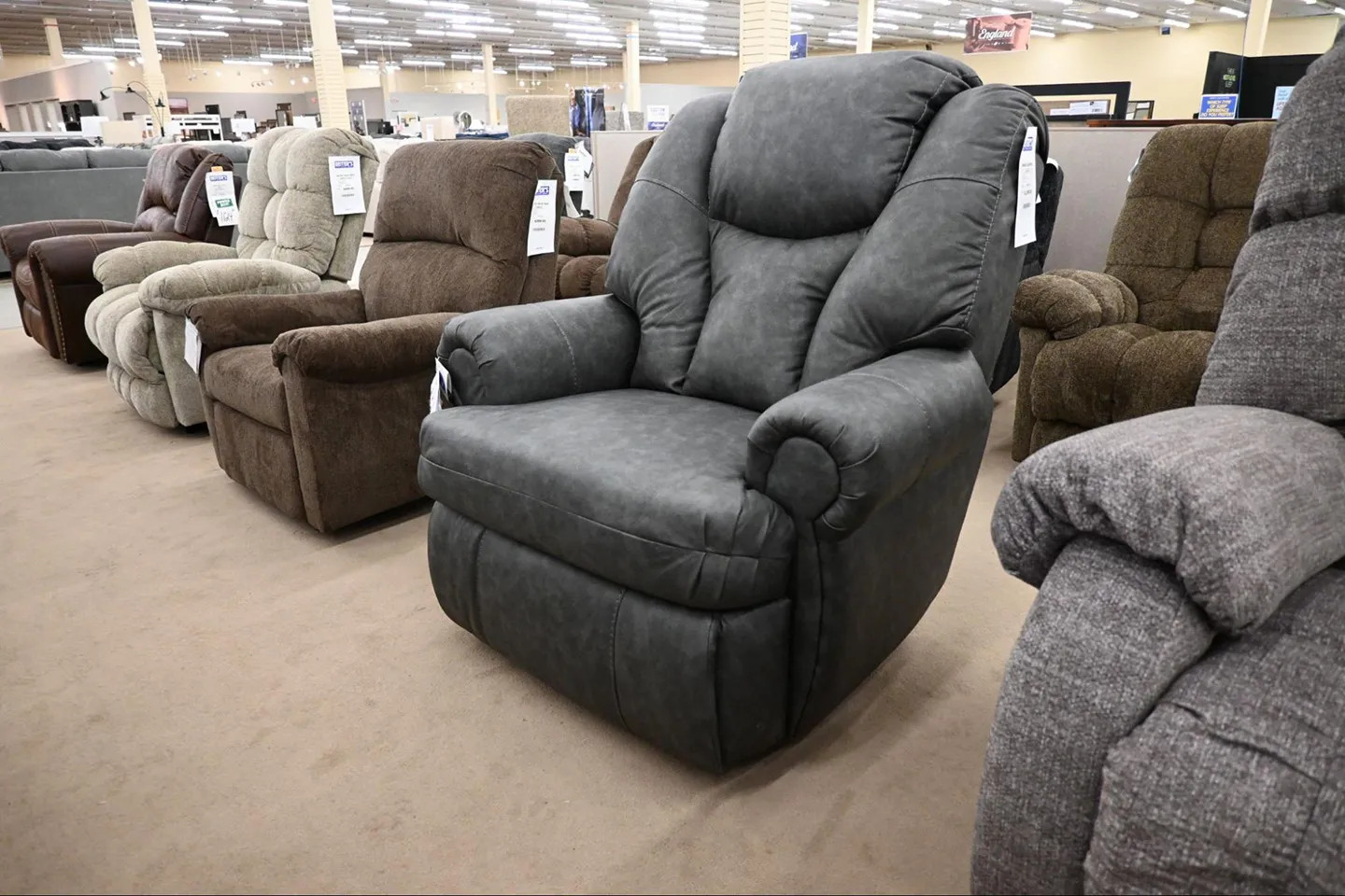 Lounge chairs in Pennsylvania by Beiters FMA