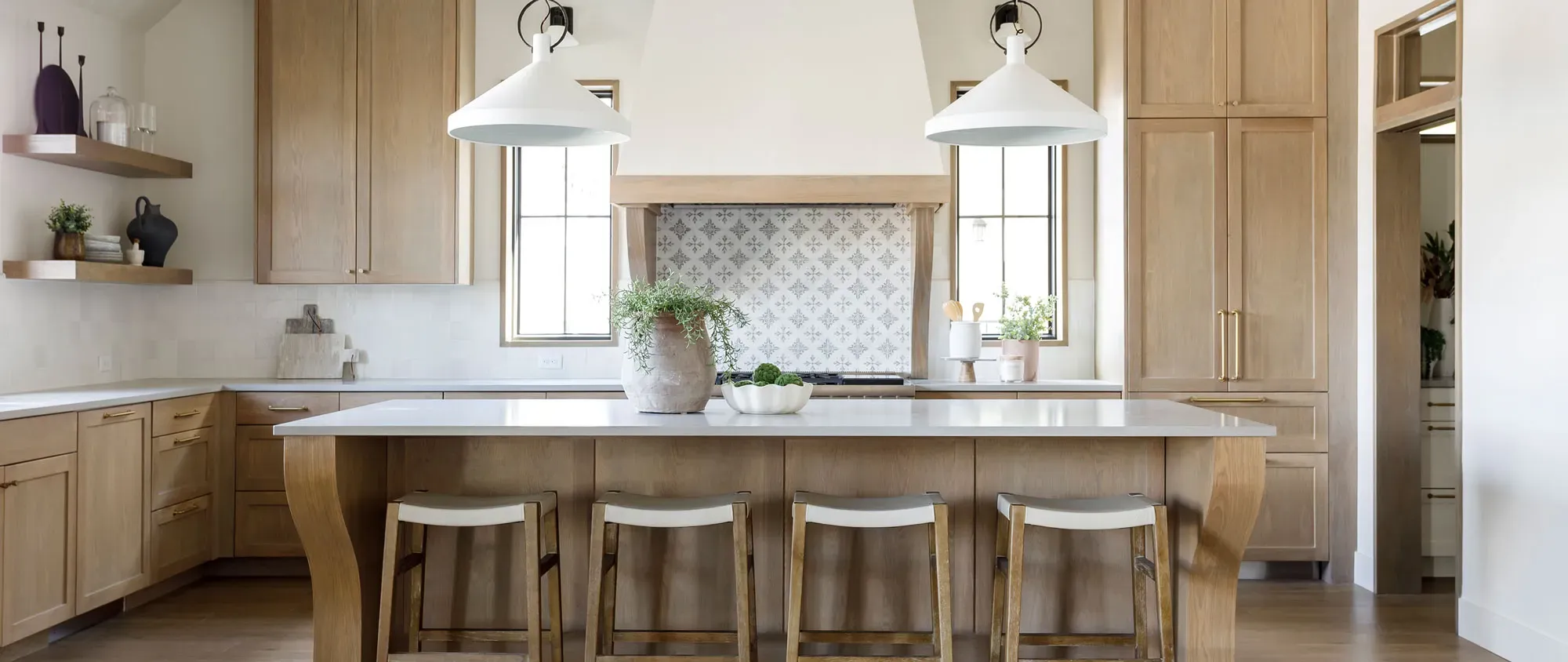 Wood tone kitchen photo