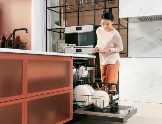 cafe dishwasher