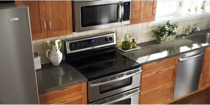 Mesa TV & Appliance offers a stainless steel electric range with oven and microwave in Mesa, AZ.
