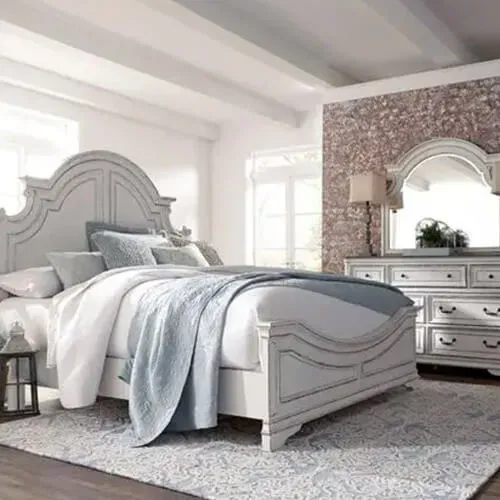 Elegant bedroom furniture set
