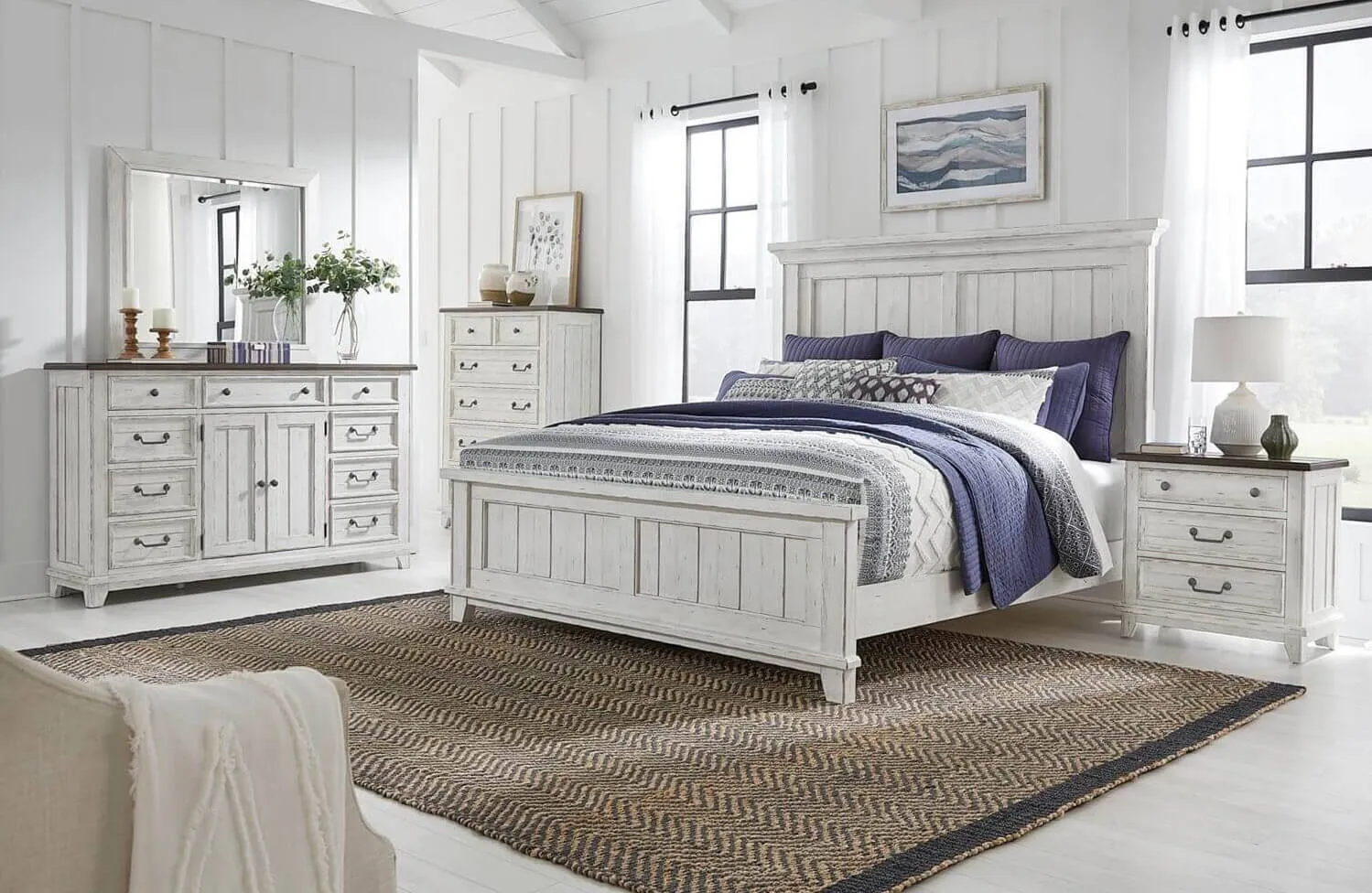 Bedroom furniture set
